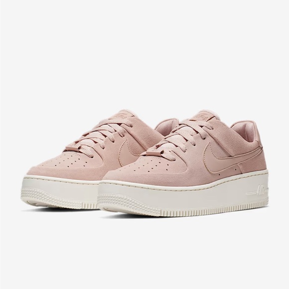 Nike Sneakers Air Force 1 Sage Low-Top - Picture 1 of 16